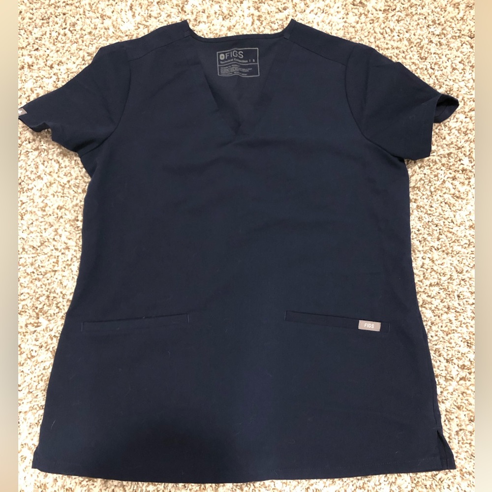 Figs womens small navy blue 2 pocket scrub top